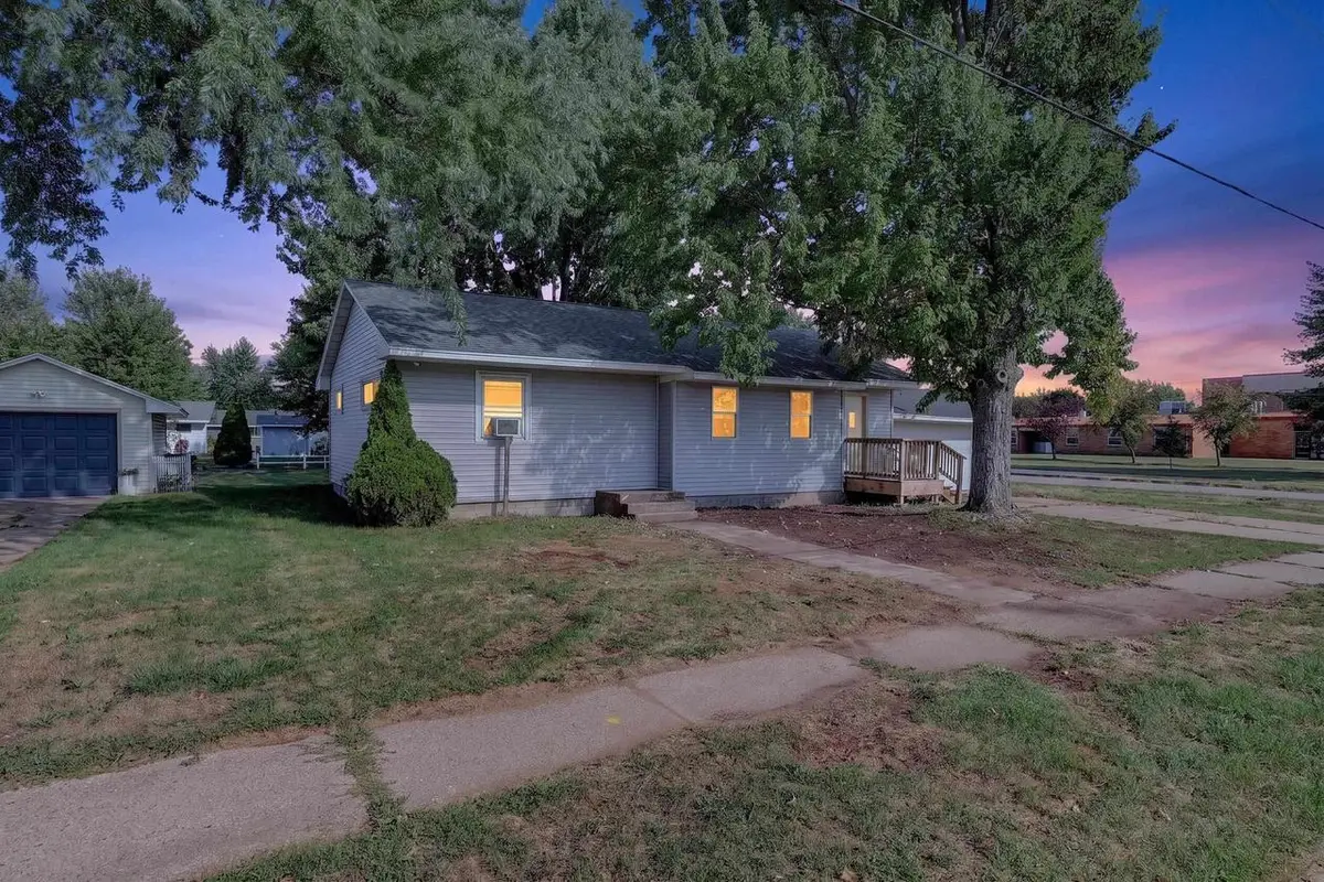 341 17TH STREET SOUTH, Wisconsin Rapids, WI 54494 - #1