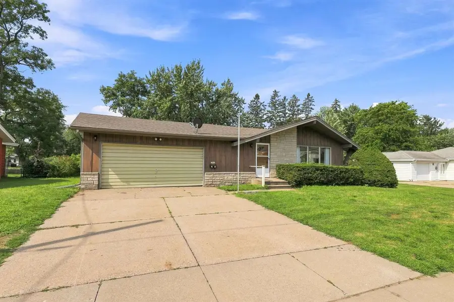 2840 WATER STREET, Stevens Point, WI 54481 - #2