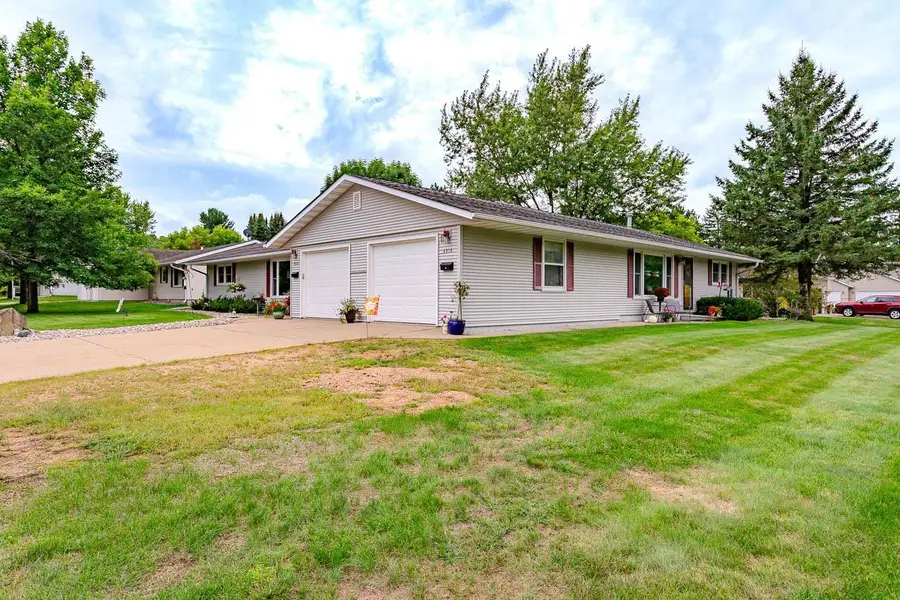 4312-4314 BRIARWOOD AVENUE, Wausau, WI 54403 - #2