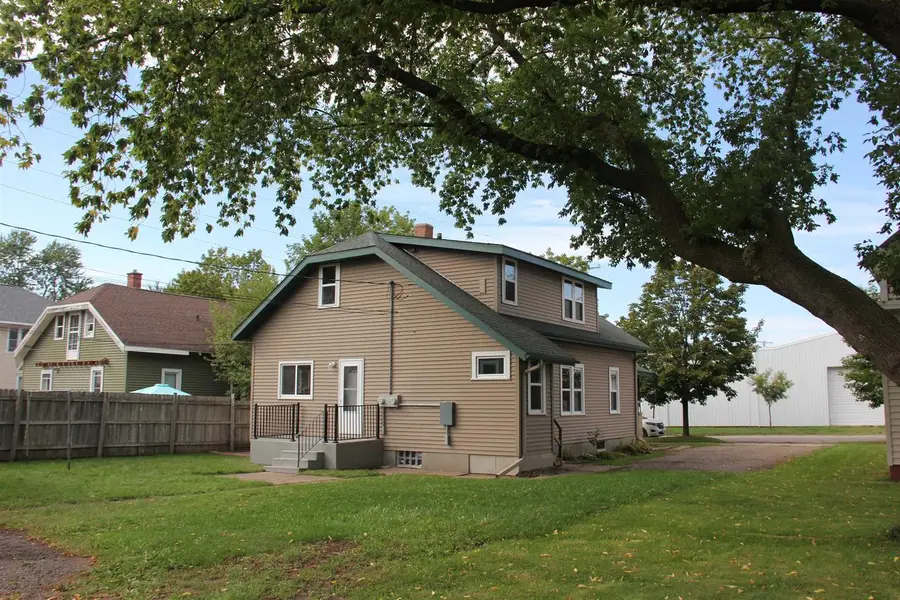 833 & 833-1/2 HENRIETTA STREET, Wausau, WI 54403 - #3