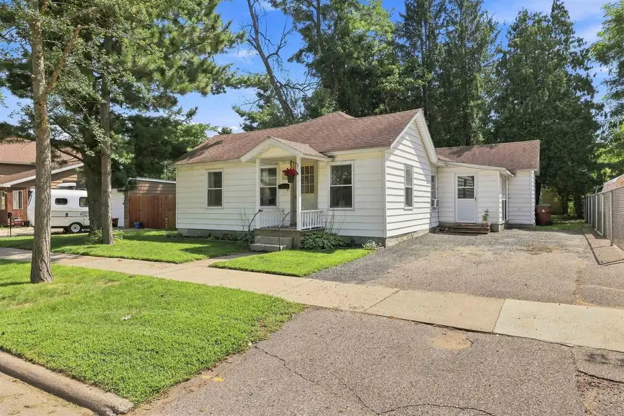 1733 OAK STREET, Stevens Point, WI 54481 - #2