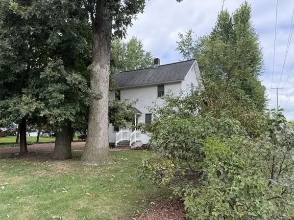 907 E BLODGETT STREET, Marshfield, WI 54449
