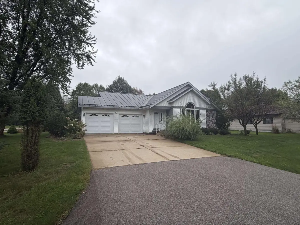 201 S LARCH AVENUE, Marshfield, WI 54449 - #1