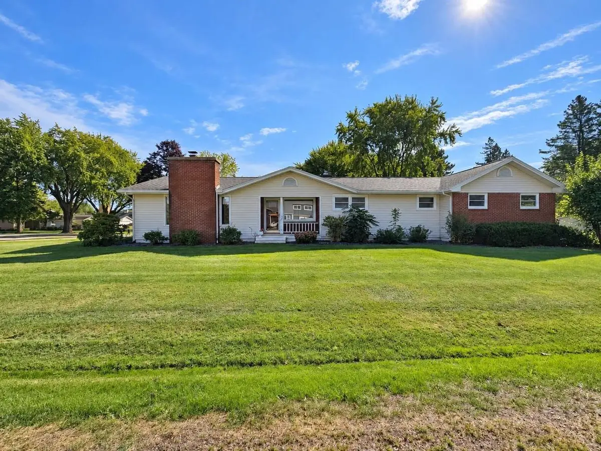 601 S MARYKNOLL AVENUE, Marshfield, WI 54449 - #1