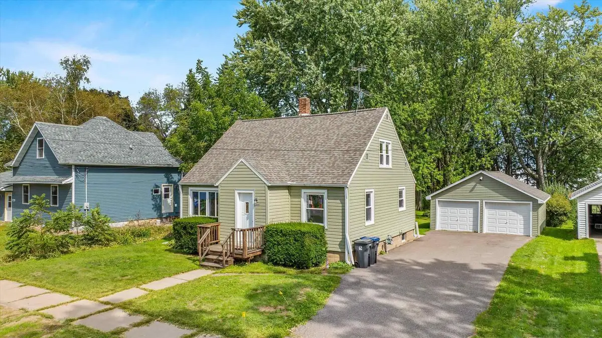 1501 S CHERRY AVENUE, Marshfield, WI 54449 - #1