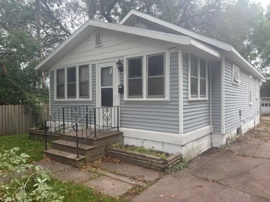 512 NINA AVENUE, Wausau, WI 54403 - #1