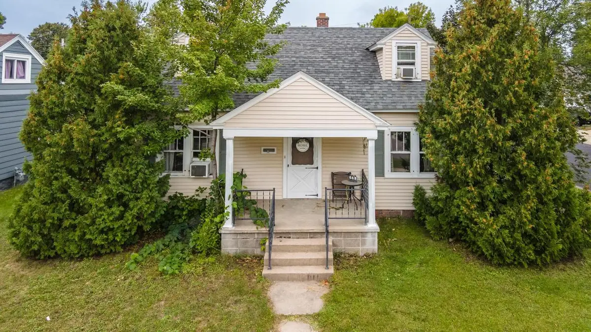 924 N 4TH AVENUE, Wausau, WI 54401 - #1