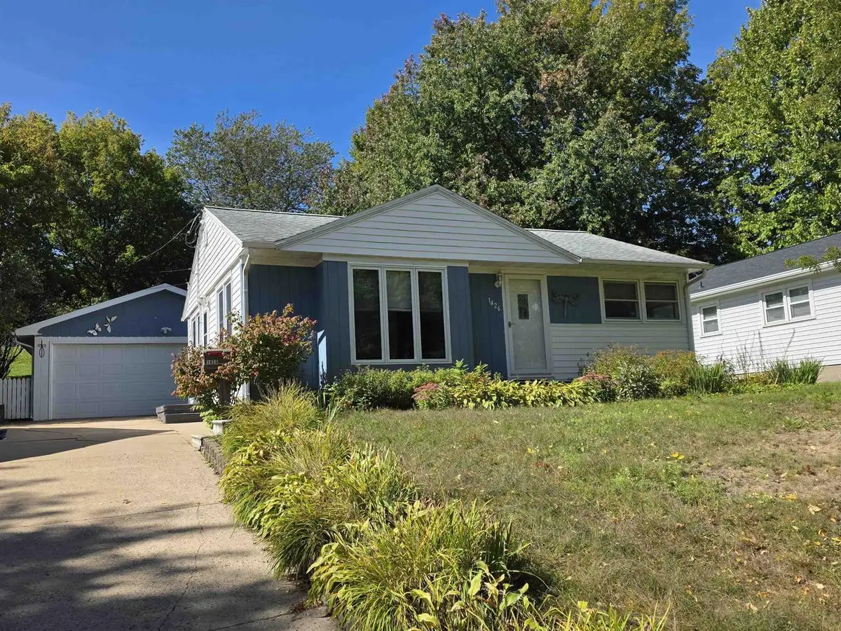 1426 N 1ST AVENUE, Wausau, WI 54401 - #1