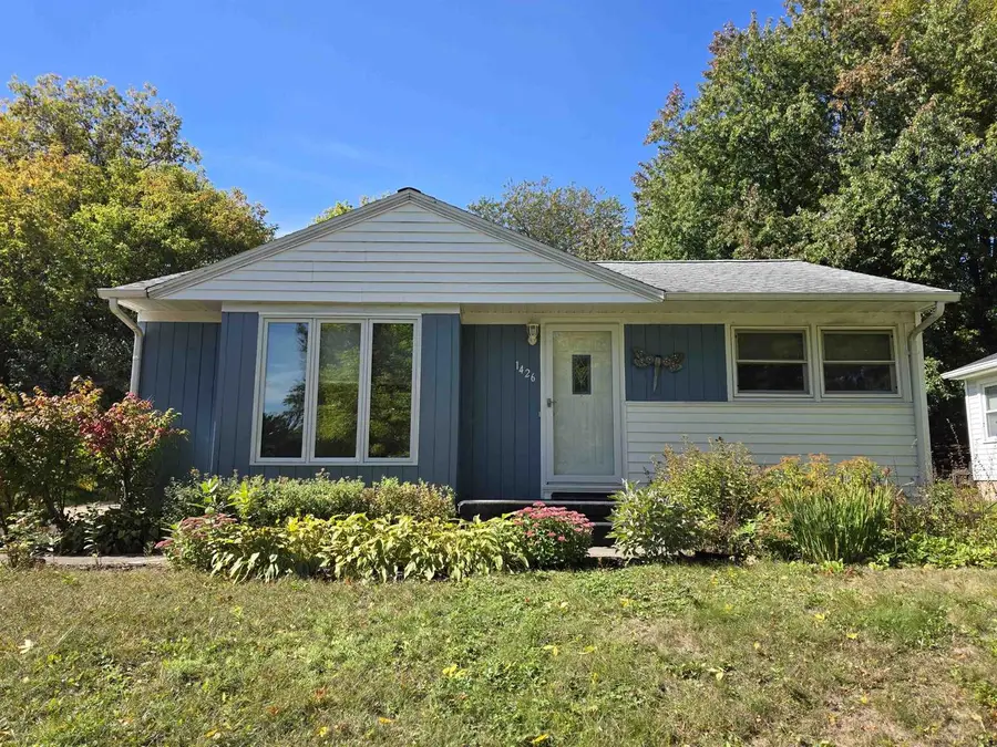 1426 N 1ST AVENUE, Wausau, WI 54401 - #2