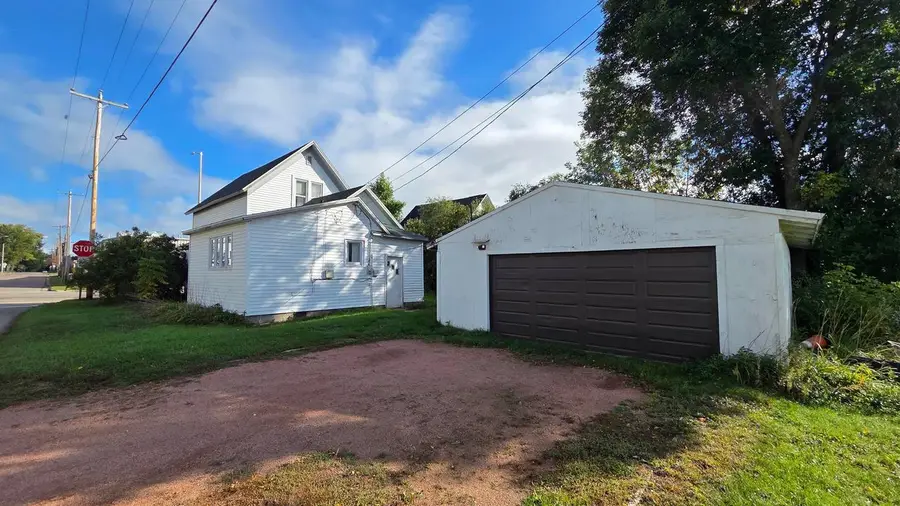 301 E 1ST STREET, Merrill, WI 54452 - #3