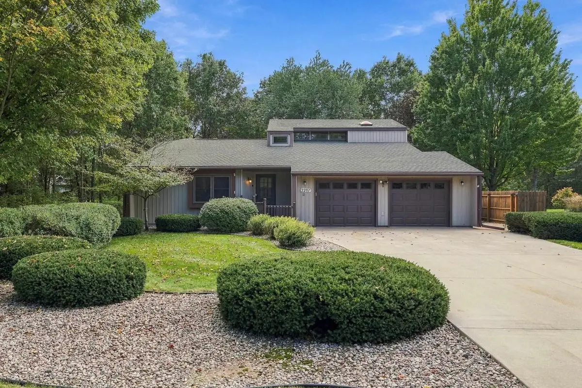 2207 PLOVER SPRINGS DRIVE, Plover, WI 54467 - #1
