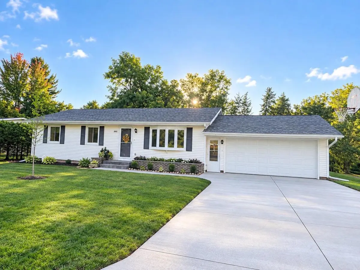 808 S SECTION STREET, Nekoosa, WI 54457 - #1