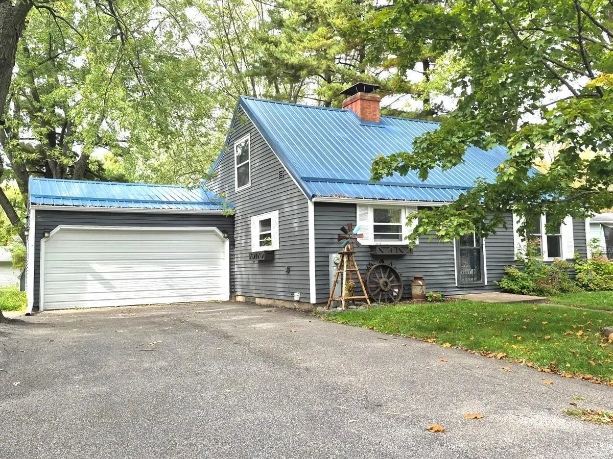 1008 S CLARK AVENUE, Marshfield, WI 54449 - #1