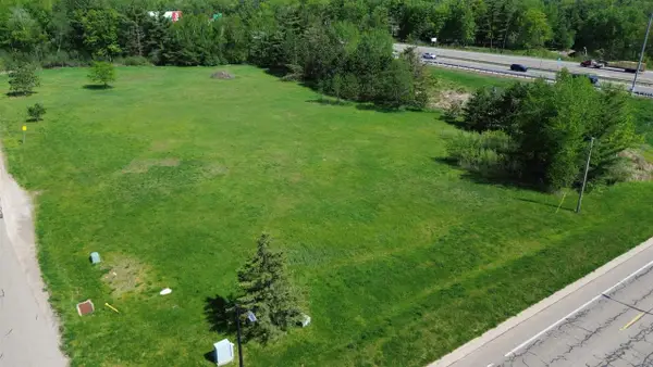 2101 & 2125 EAGLE SUMMIT, Stevens Point, WI 54482