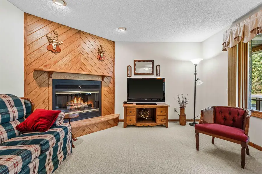 512 AUTUMN COURT, Stevens Point, WI 54481 - #3