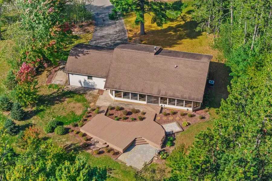 1811 WHISPERING PINE DRIVE, Plover, WI 54467 - #2