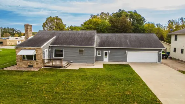 320 BLAISDELL AVENUE, Hatley, WI 54440
