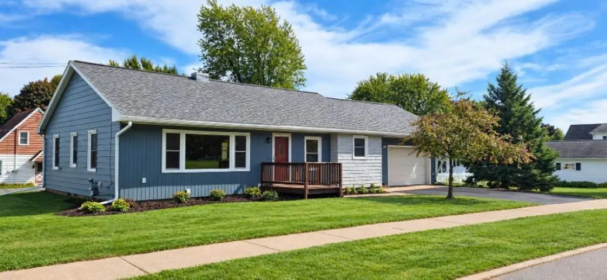 1111 N CHESTNUT AVENUE, Marshfield, WI 54449 - #1
