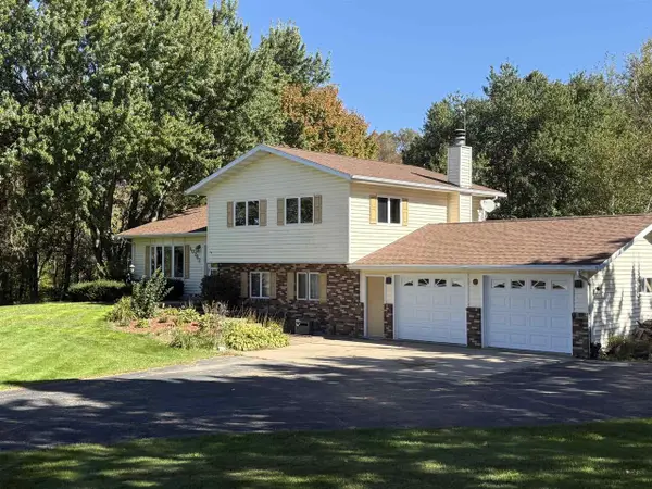 10262 EAGLE ROAD, Marshfield, WI 54449