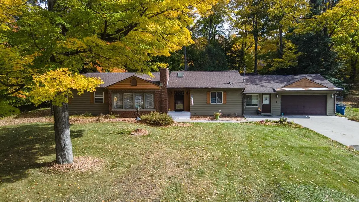 3215 N 10TH STREET, Wausau, WI 54403 - #1