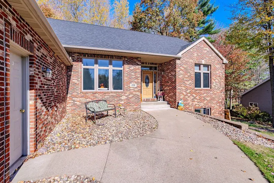 228 WINDTREE DRIVE, Wausau, WI 54401 - #2