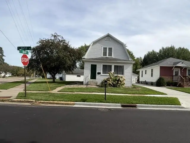713 N MAPLE AVENUE, Marshfield, WI 54449 - #2