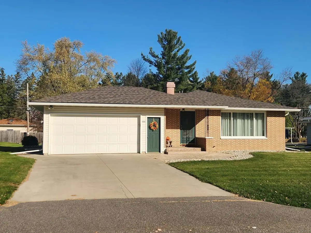 509 E FOREST STREET, Marshfield, WI 54449 - #1