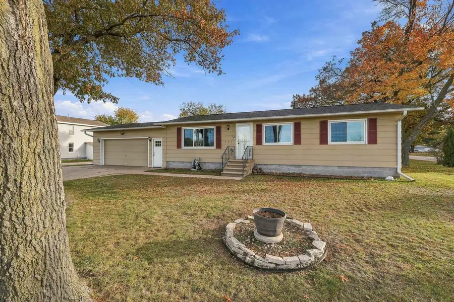 430 DALY AVENUE, Wisconsin Rapids, WI 54494 - #2
