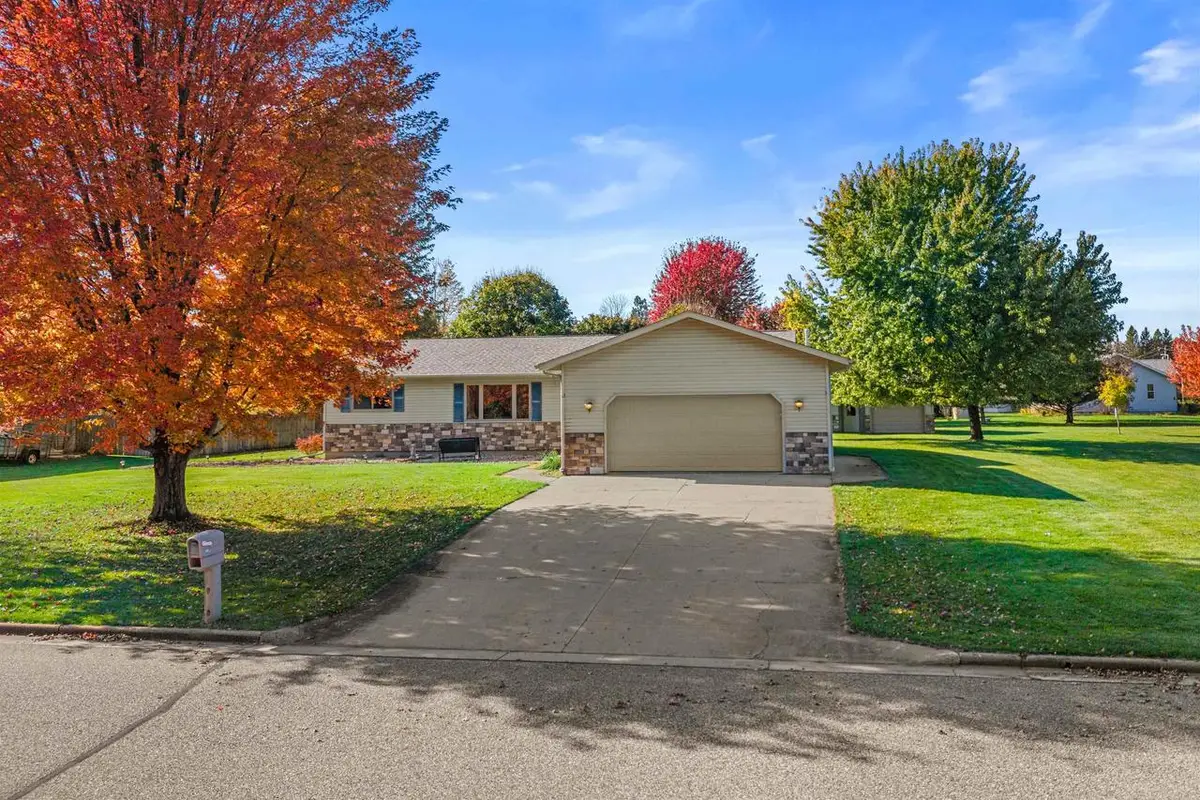 810 BROWN TROUT COURT, Nekoosa, WI 54457 - #1
