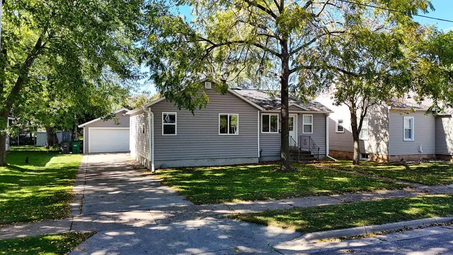 331 10TH STREET NORTH, Wisconsin Rapids, WI 54494 - #2