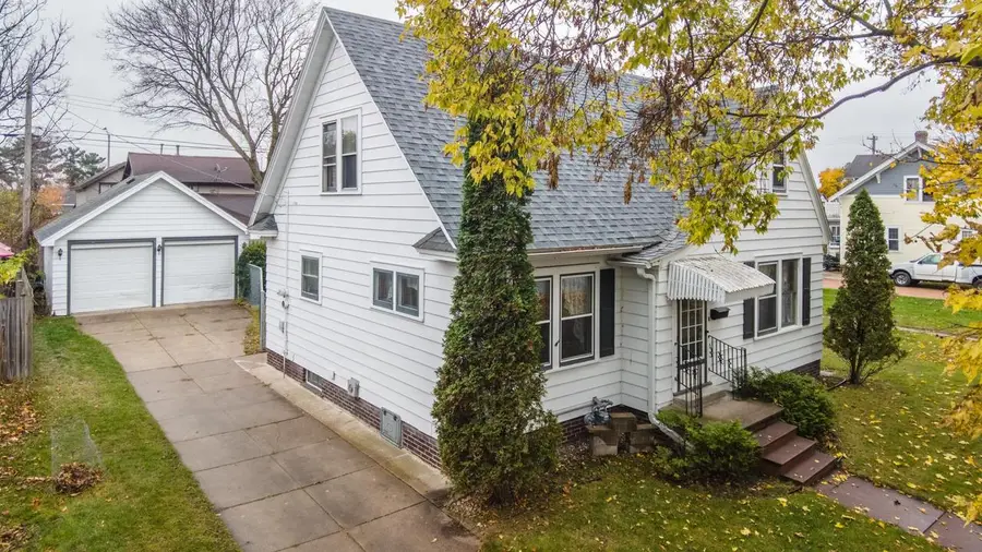 725 S 4TH AVENUE, Wausau, WI 54401 - #2