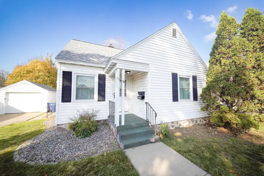 1106 N 5TH AVENUE, Wausau, WI 54401 - #2