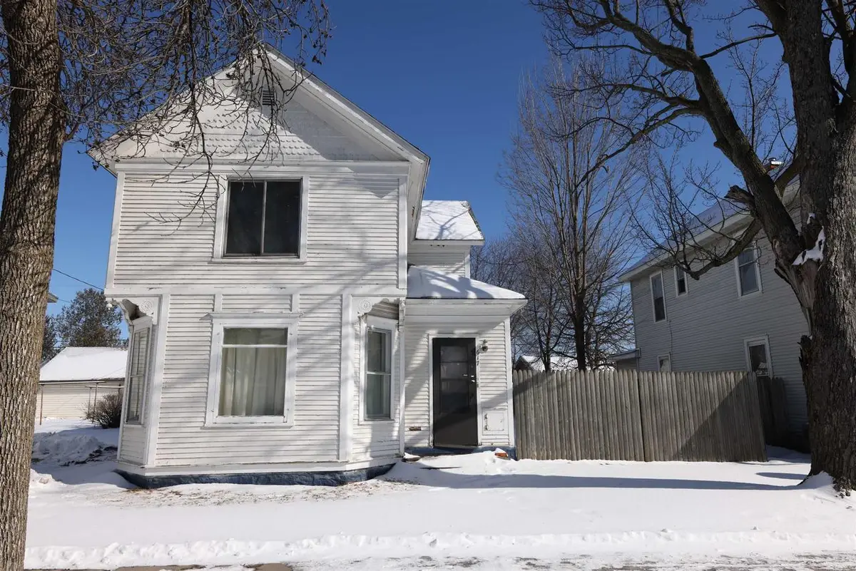 617 S 3RD AVENUE, Wausau, WI 54401 - #1