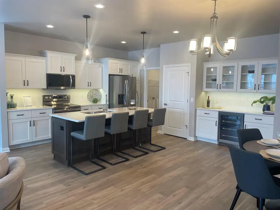 3348 EVENING STAR DRIVE, Green Bay, WI 54311 - Image #3