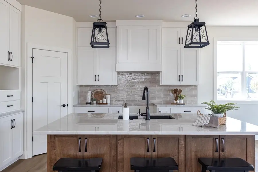 N9053 SOUTHTOWNE DRIVE, Menasha, WI 54952 - Image #3