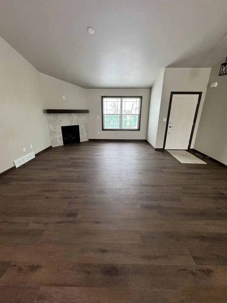 1235 PUTNAM DRIVE, Pulaski, WI 54162 - #2