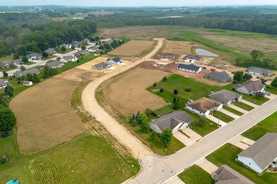 516 RUSTIC RIDGE DRIVE, Brillion, WI 54110 - Image #2