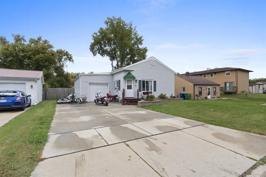 1333 VANDERBRAAK STREET, Green Bay, WI 54302 - Image #2