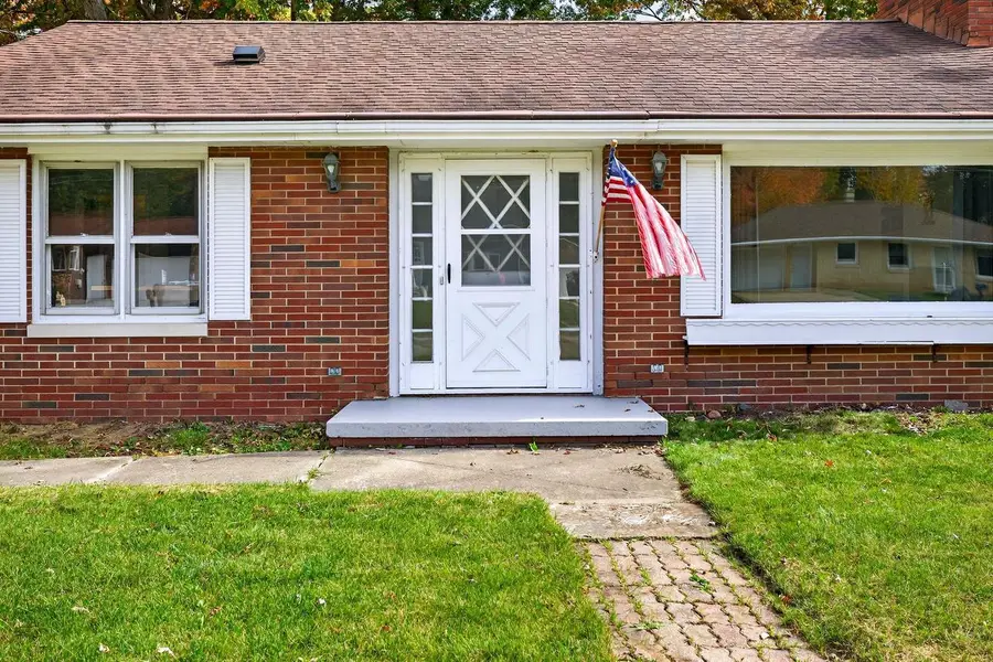 106 HAYES STREET, Kaukauna, WI 54130 - Image #2