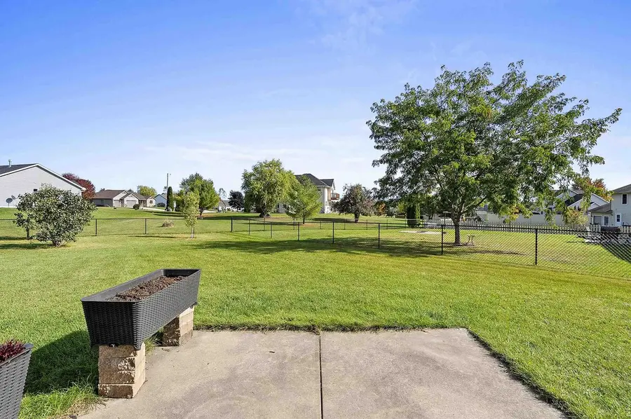 708 LOWELL ROAD, Luxemburg, WI 54217 - Image #2