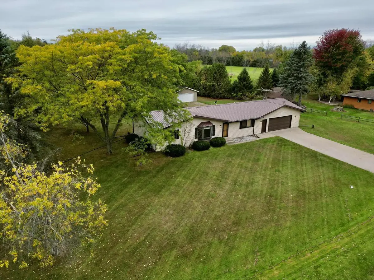 W4581 BUSS DRIVE, Cecil, WI 54111 - Image #1