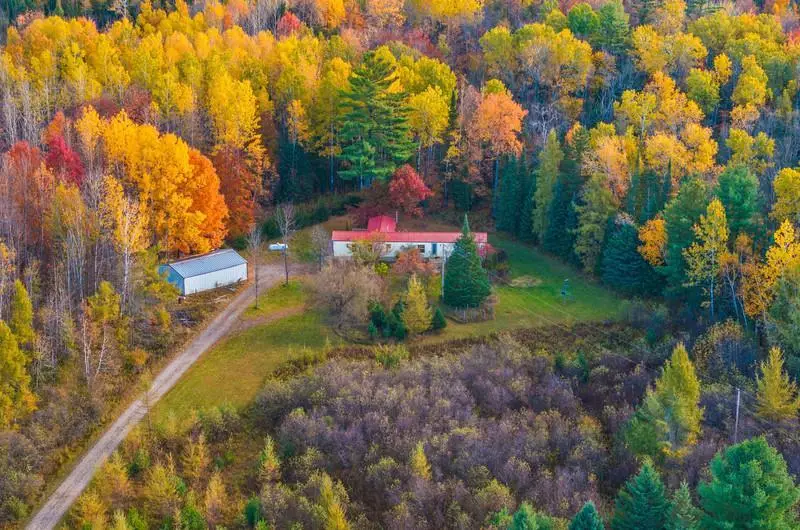 W6496 NO 7 LANE, Menominee, MI 49858 - Image #2