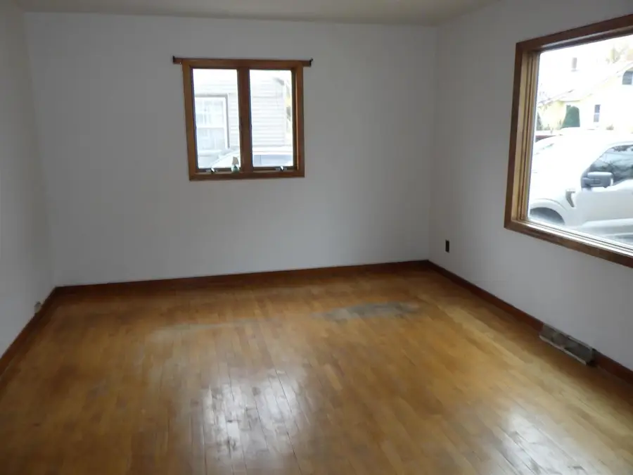 136 GARFIELD AVENUE, Clintonville, WI 54929 - Image #3