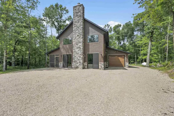 W13139 BALSAM LAKE ROAD, Crivitz, WI 54114
