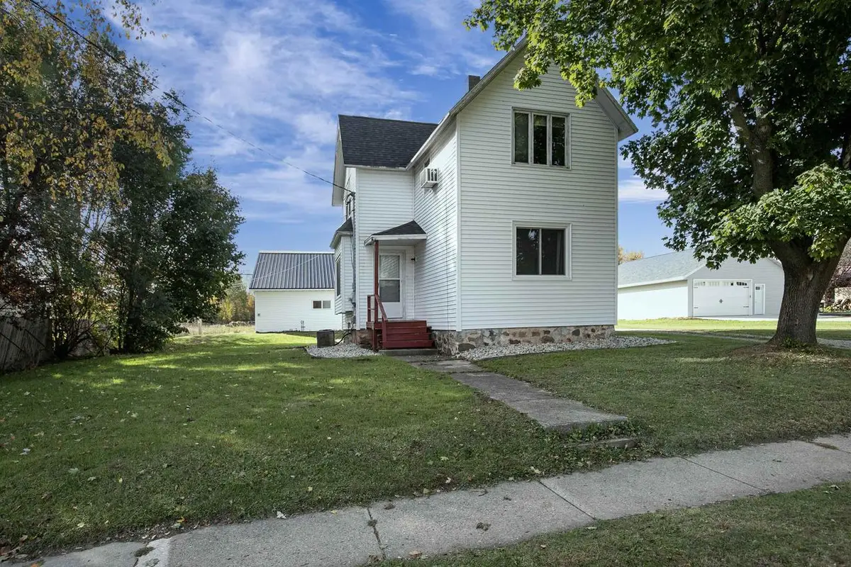 626 W MAIN STREET, Hortonville, WI 54944 - Image #1
