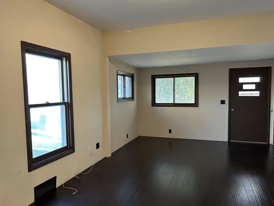 791 W WINNECONNE AVENUE, Neenah, WI 54956 - Image #3