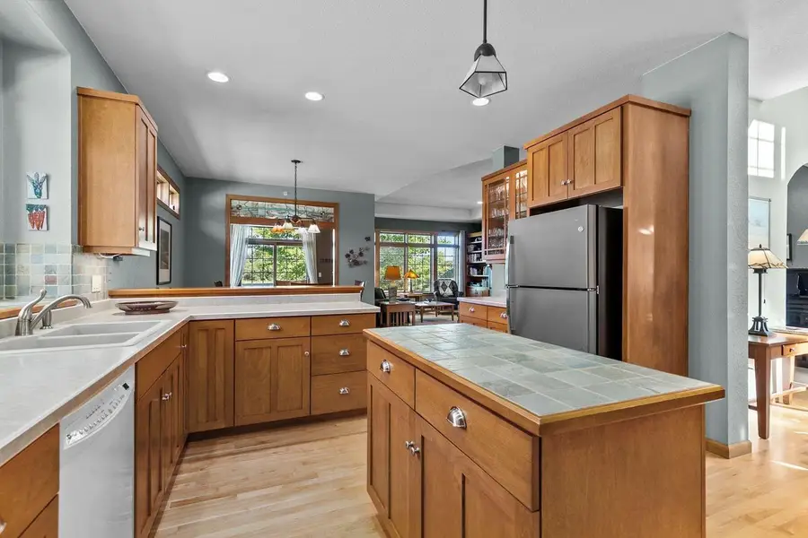 924 E PONDVIEW COURT, Appleton, WI 54913 - Image #3