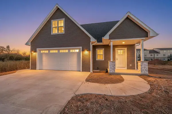 1405 HOFFMAN ROAD, Green Bay, WI 54311