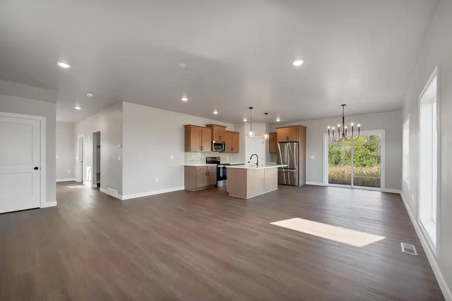 1405 HOFFMAN ROAD, Green Bay, WI 54311 - Image #3