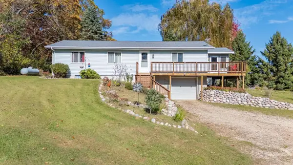 N4503 17TH DRIVE, Wild Rose, WI 54982